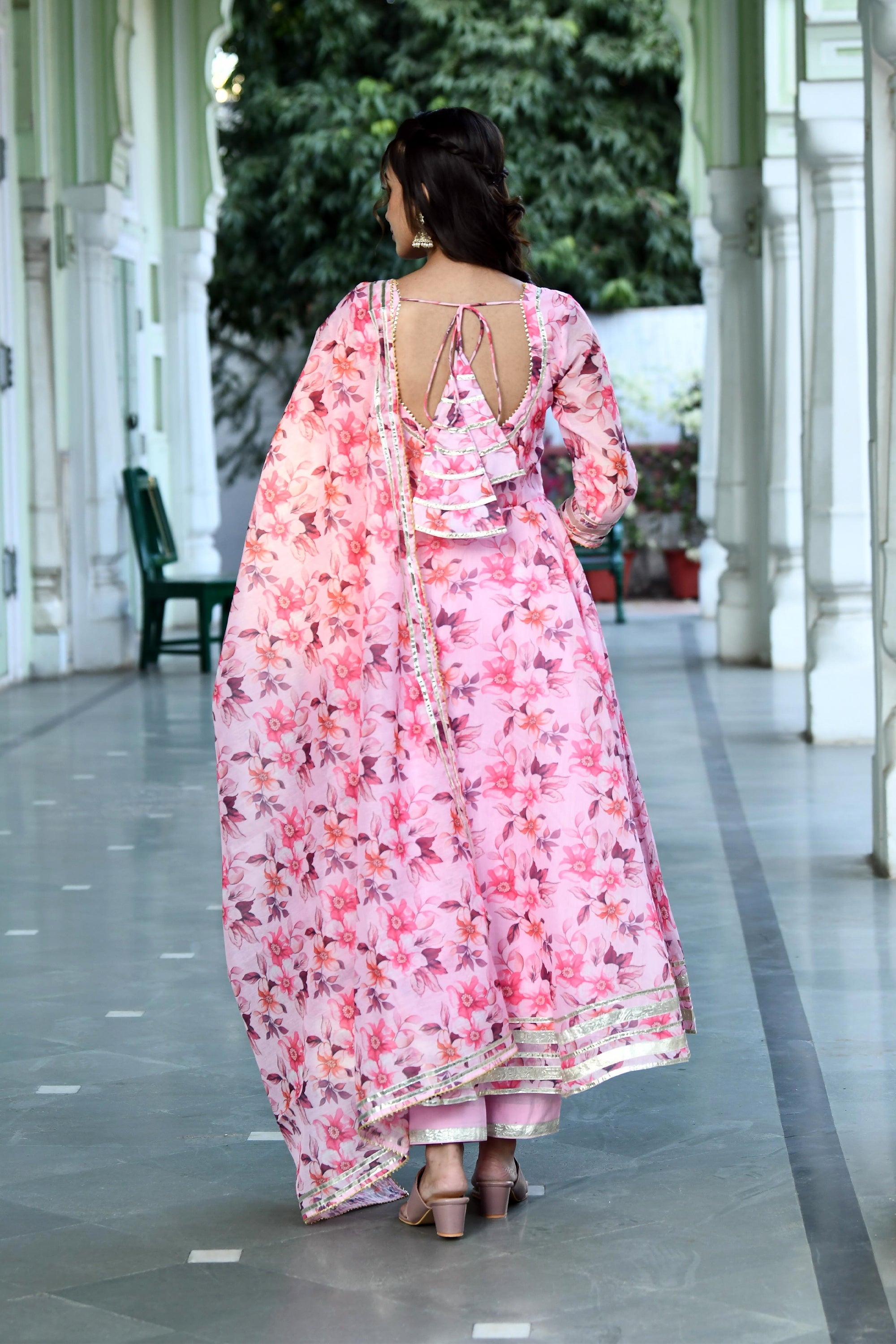 Pink Floral Anarkali suit set BY SUTI KAPDA -3PC SET