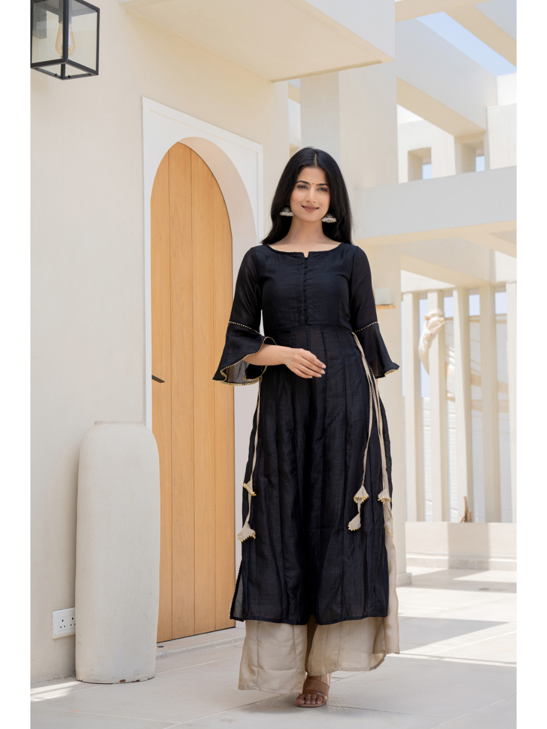 Beige & Black Designer Set