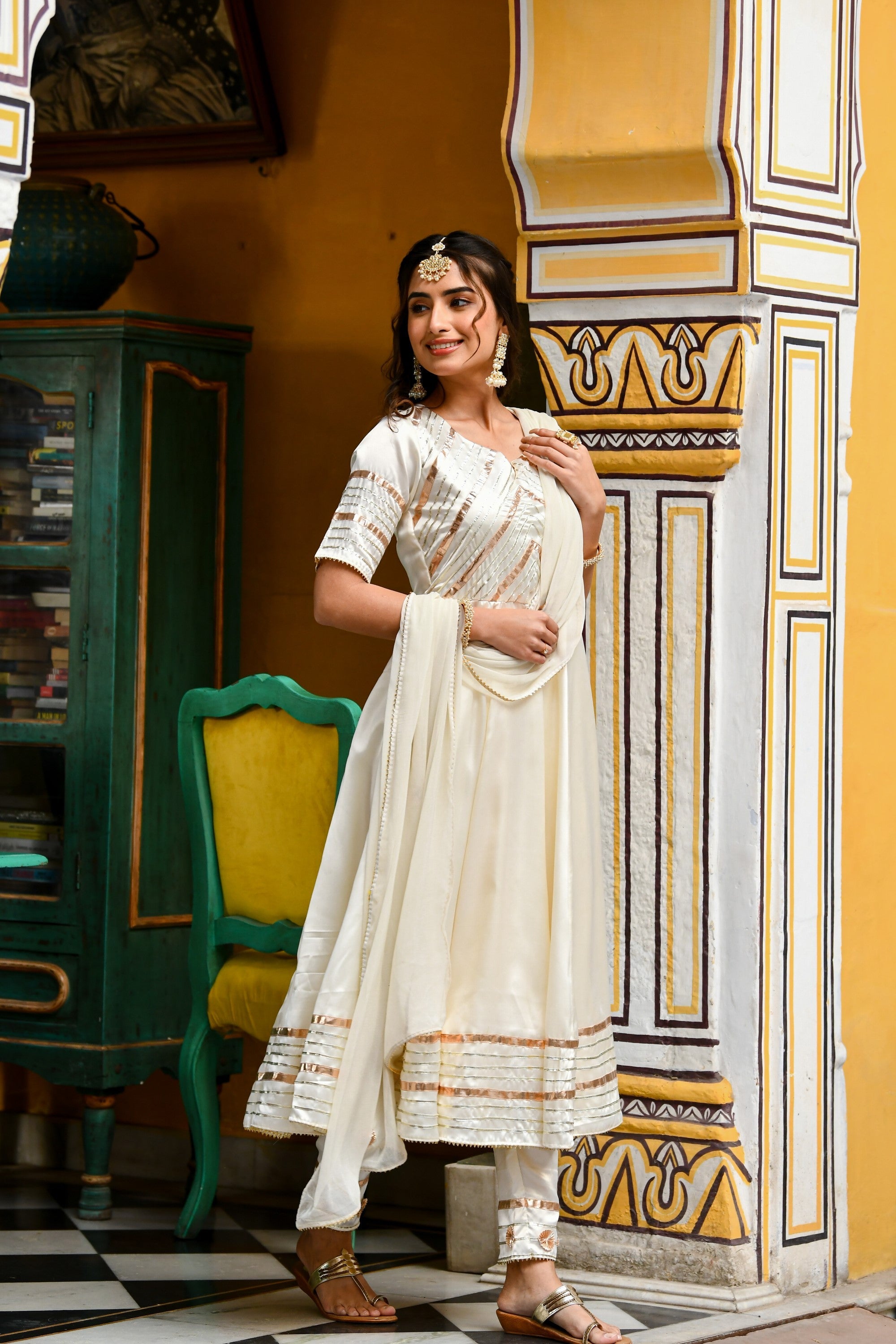 Anarkali White Suit For Women- 3Pc Set - SUTI KAPDA