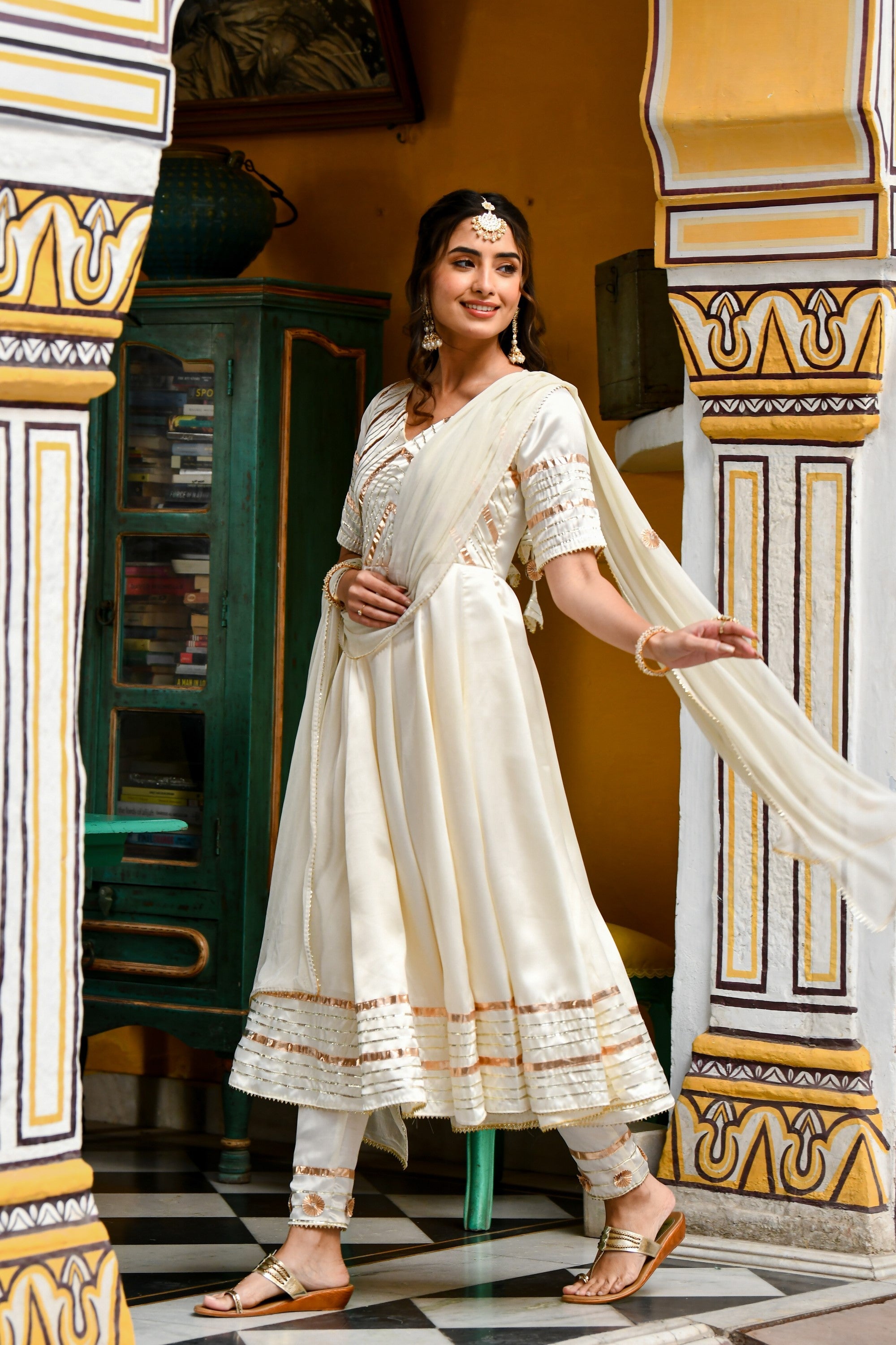 Anarkali White Suit For Women- 3Pc Set - SUTI KAPDA