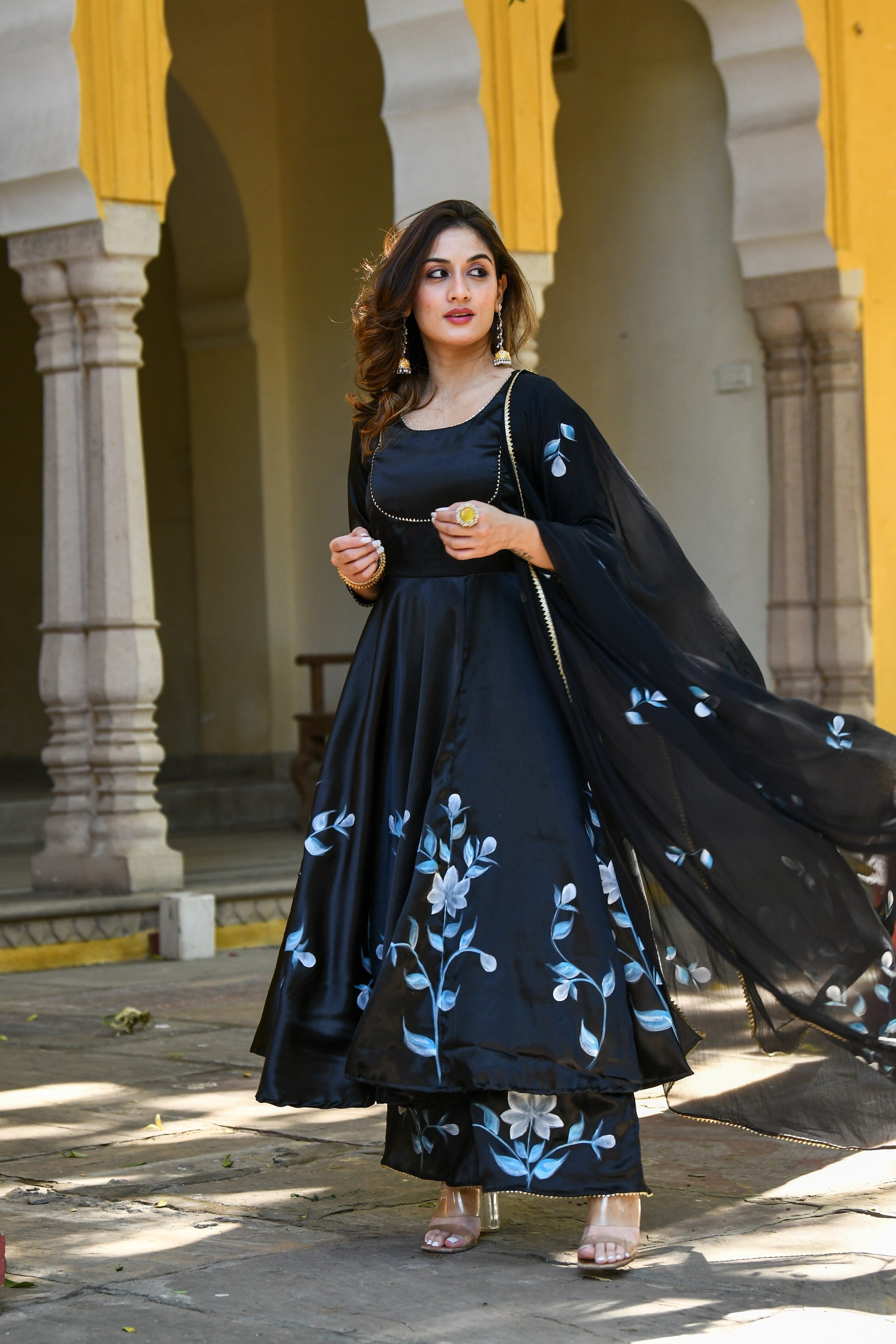 Black Anarkali Kurta With Dupatta For Women- (3Pc Set) By SUTI KAPDA