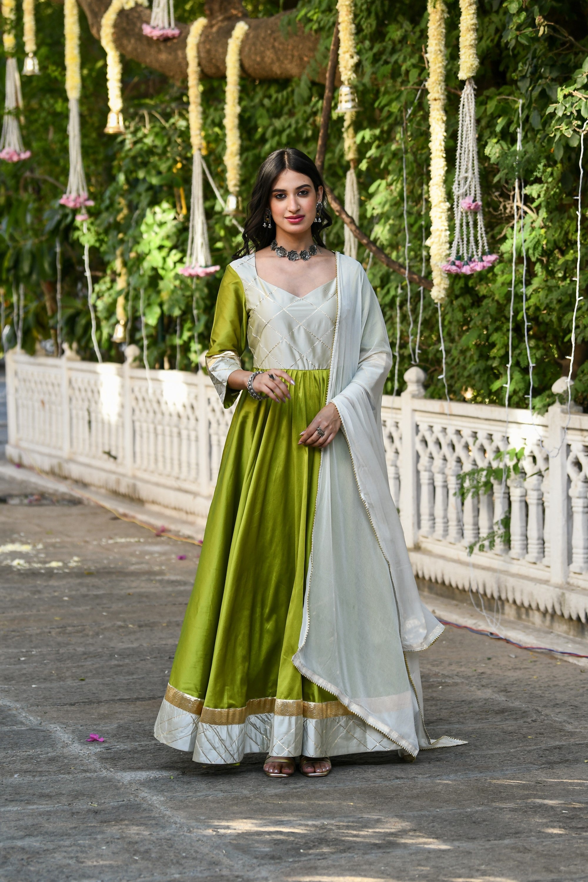 White And Green Anarkali Gown- (2Pcs) By SUTI KAPDA