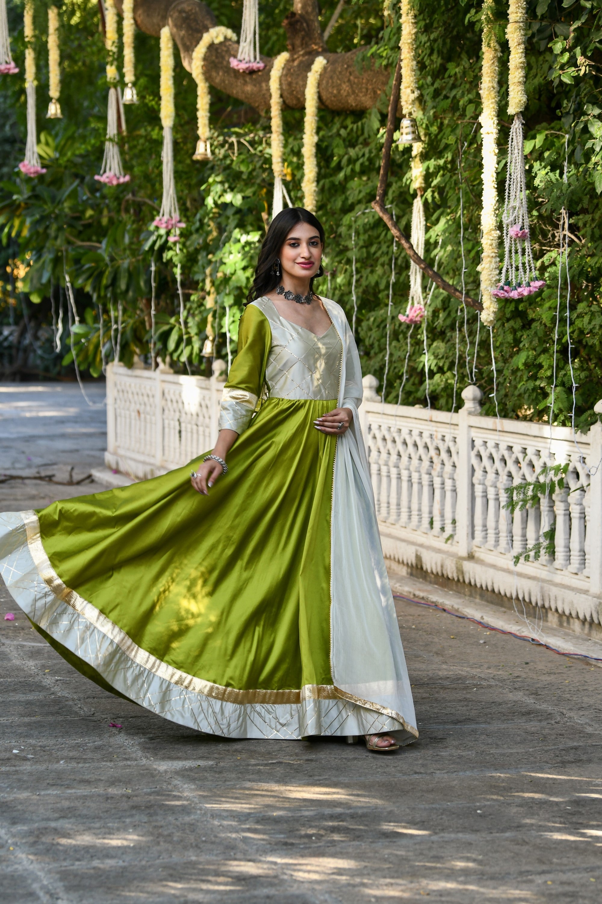 White And Green Anarkali Gown- (2Pcs) By SUTI KAPDA