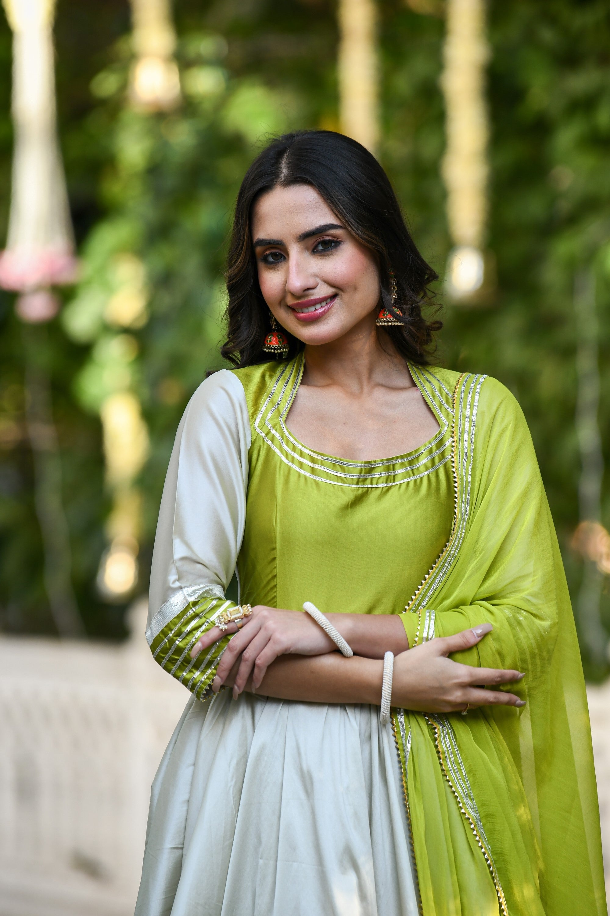 White Anarkali Gown With Dupatta - (2Pcs) By SUTI KAPDA