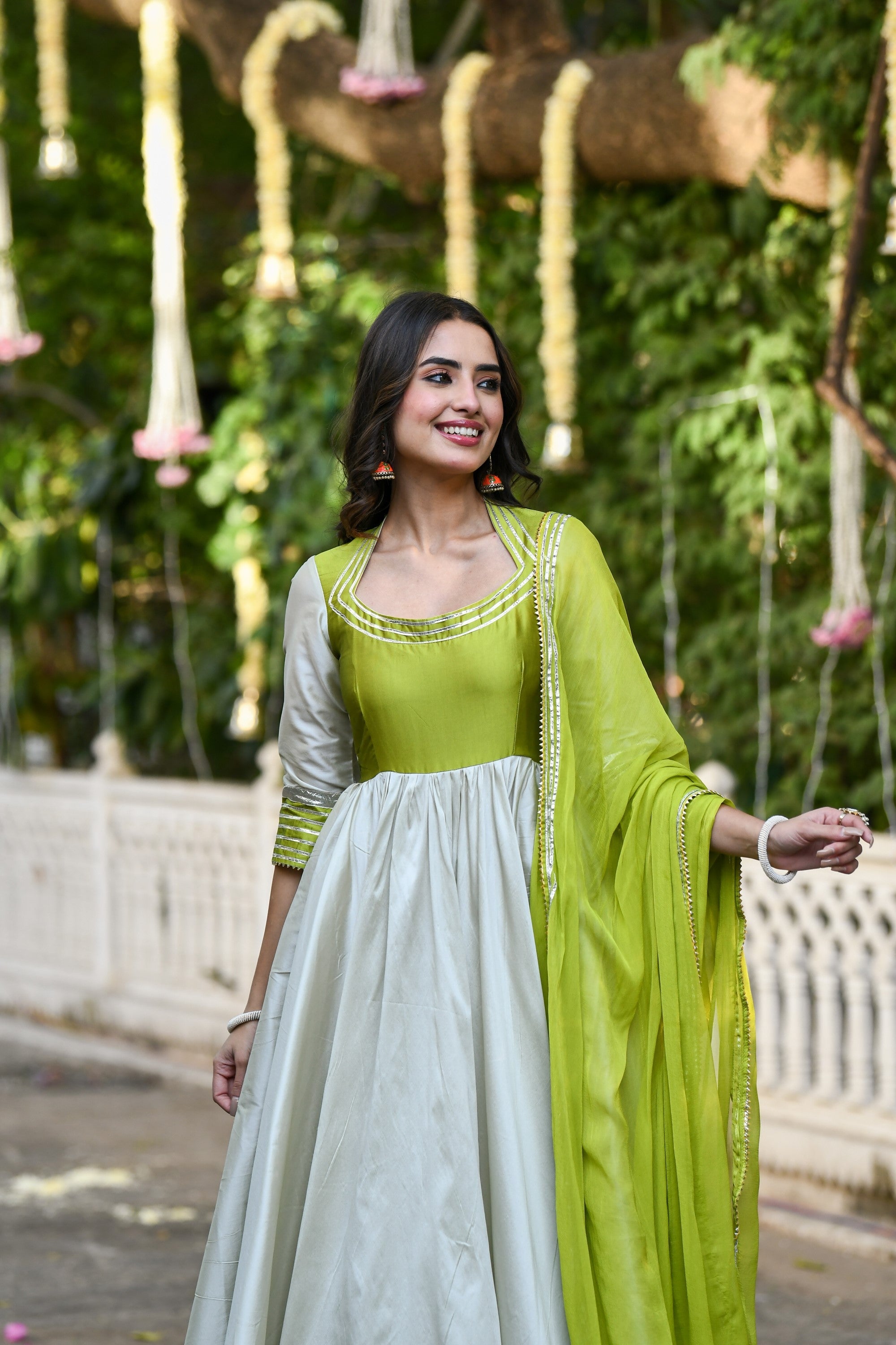 White Anarkali Gown With Dupatta - (2Pcs) By SUTI KAPDA